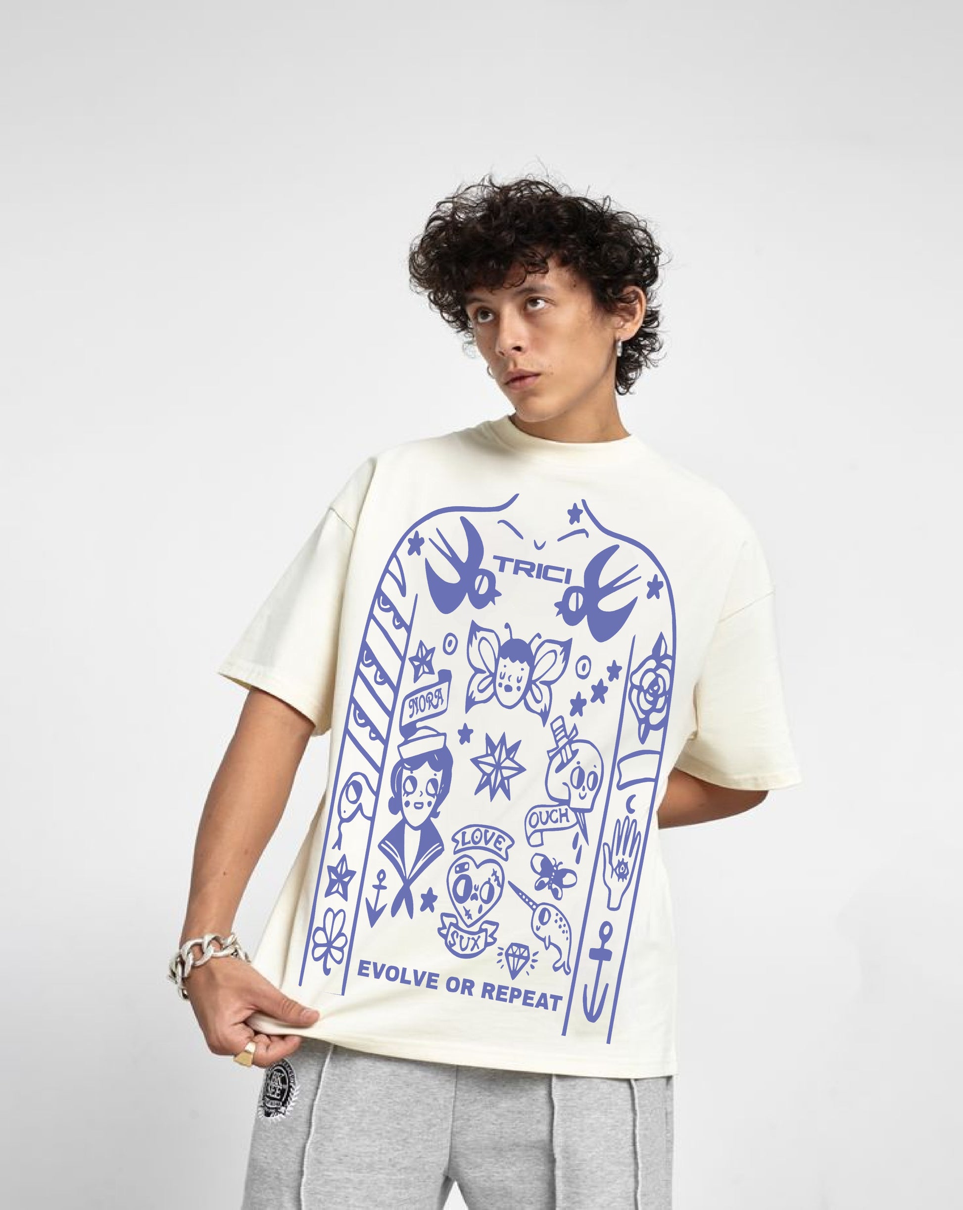 MYSTI T-SHIRT IN WHITE [UNISEX]