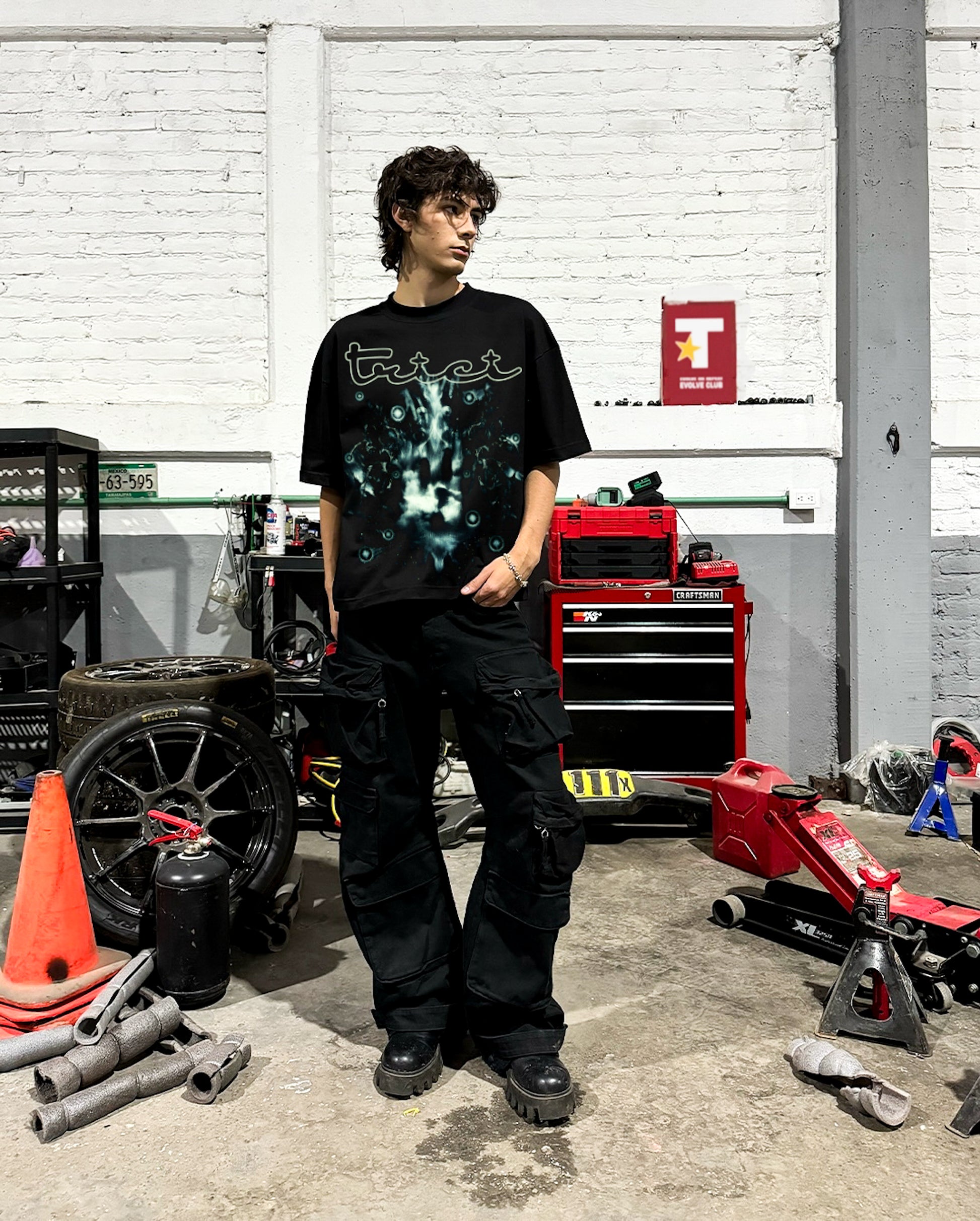 PHANTOM T-SHIRT [UNISEX]