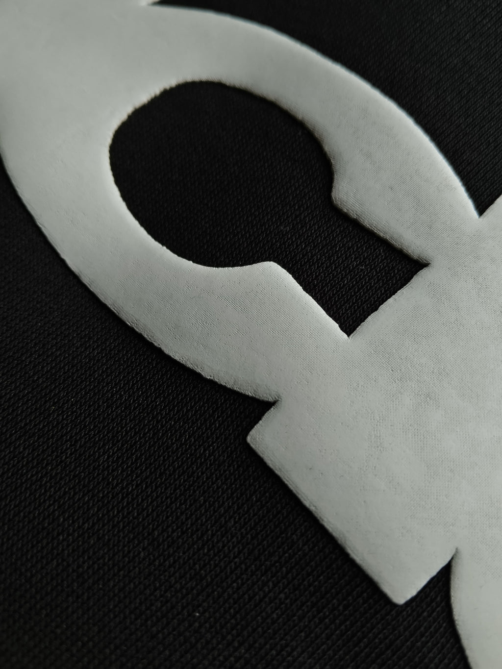 BASIC BLACK HOODIE [UNISEX]